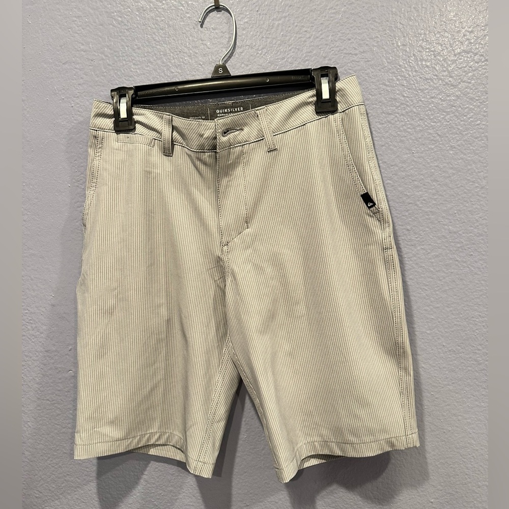 Boys Quicksilver Amphibian Shorts Size 27